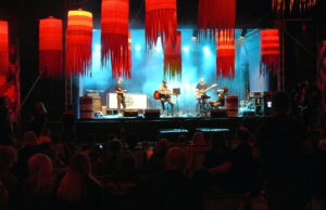 Ślusarnia zamieniona w kolorową Art-Wioskę