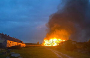 Pożar w Przybkowie. Aż 9 zastępów Straży Pożarnej w akcji