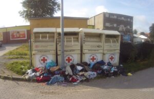 Z notatnika miejskiego strażnika: kłopotliwe pojemniki na używaną odzież