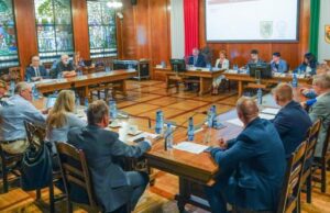 Nowy radny, pomoc szpitalowi i strażakom oraz wyższe podatki