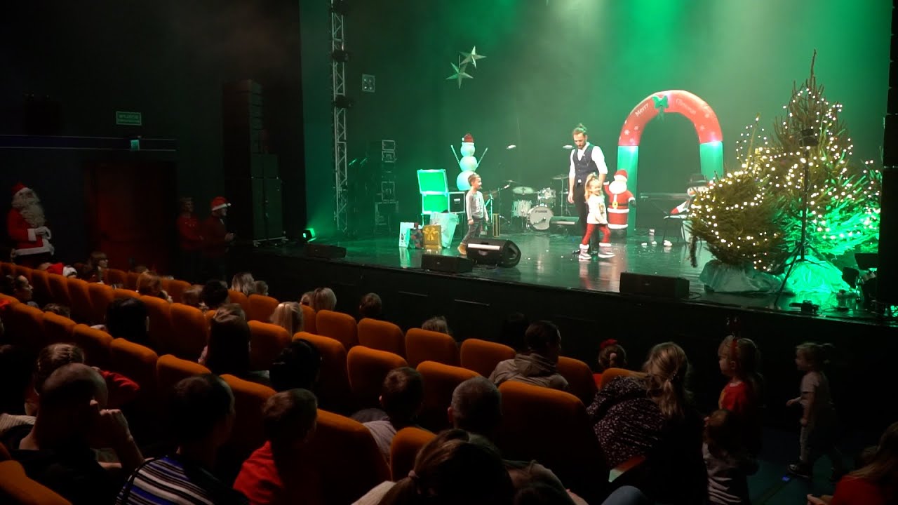 Mikołajki w Kinie Wolność – pokaz iluzjonisty