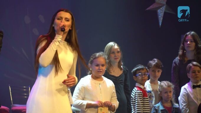Świąteczne przeboje w wykonaniu szczecineckich artystów