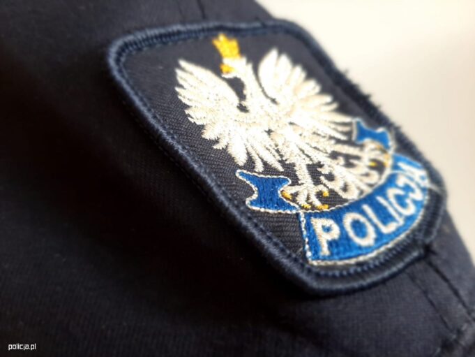 Białoborski policjant zatrzymał poszukiwanego będąc po służbie