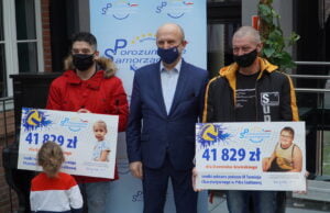 Porozumienie Samorządowe zebrało ponad 80 tys. zł na rzecz dwóch chłopców