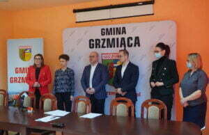 Podpisanie umowy na remont ul. Spółdzielczej w Grzmiącej