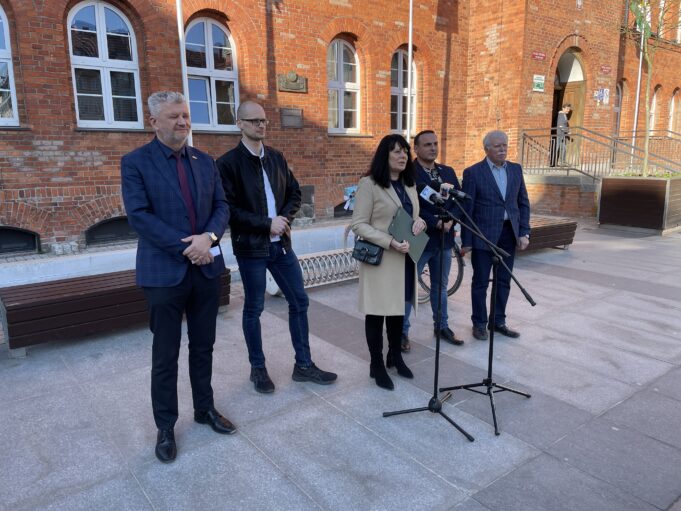 Ratusz kontra przedszkola: RdS pyta burmistrza oraz informuje ministra