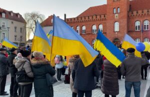 Mieszkańcy Szczecinka solidarni z Ukrainą 🇵🇱 🤝 🇺🇦