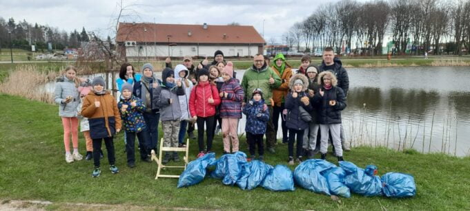 Ponownie posprzątali jeziorko Kopernika