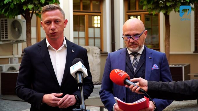 Miasto rozwiązuje umowę z Krasnoludkiem