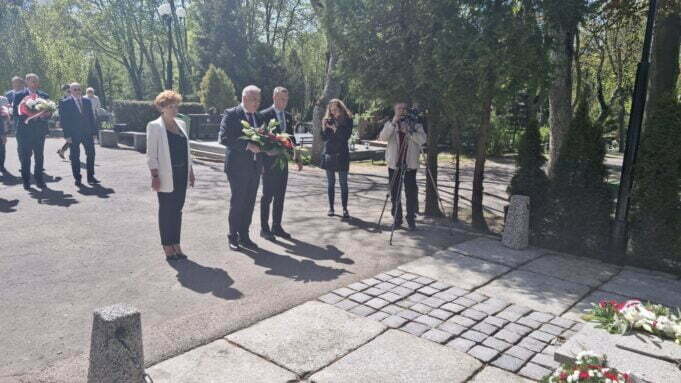 Ratusz upamiętnił ofiary II wojny światowej