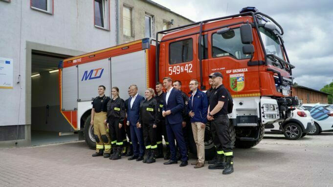 Donald Tusk z wizytą w OSP Grzmiąca