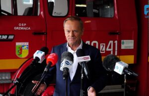 Donald Tusk z wizytą w OSP Grzmiąca