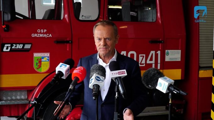 Donald Tusk z wizytą w OSP Grzmiąca