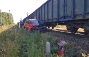 O krok od tragedii na przejeździe kolejowym