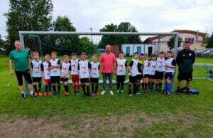 Powiat zakupił trykoty młodym piłkarzom