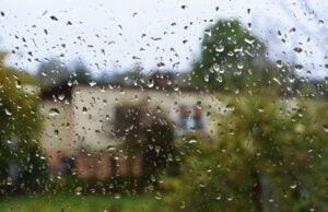 Mokry i burzowy czwartek