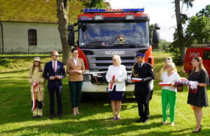 Oficjalne przekazanie wozu dla OSP Krosino