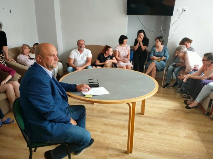 Starosta spotkał się z uchodźcami