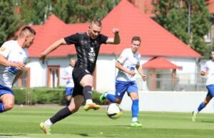 Pościg za remisem na inaugurację