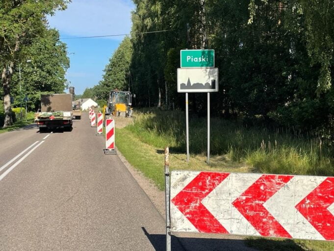 W Piaskach powstaje chodnik