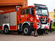 Cztery nowe wozy strażackie dla regionu