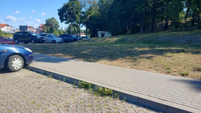 Cmentarny parking będzie rozbudowany