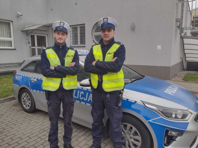 Uratowali życie mężczyźnie