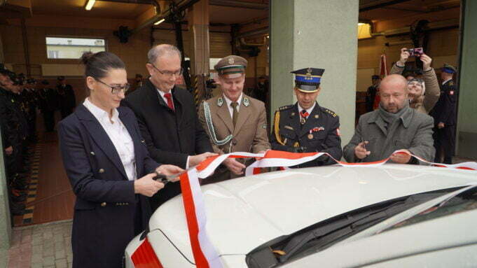 Nowe wozy szczecineckich strażaków