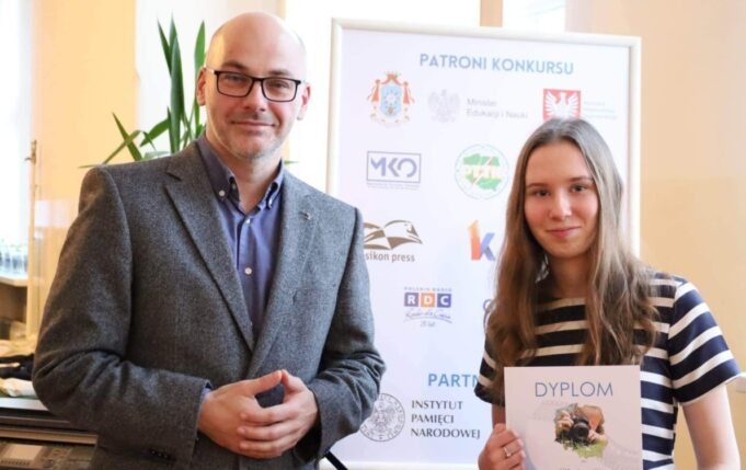 Uczennica Elki najlepszym fotografem