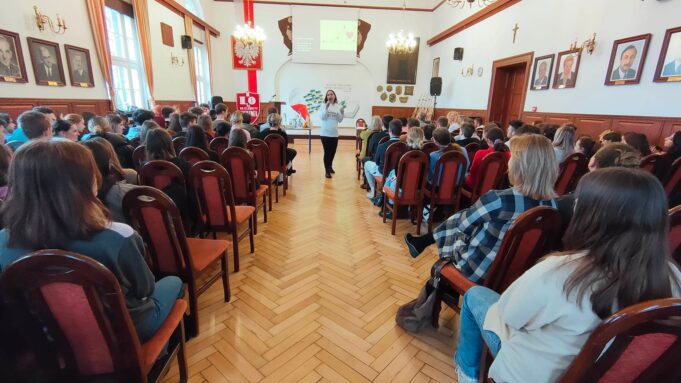 Specjaliści rozmawiali z młodzieżą o emocjach