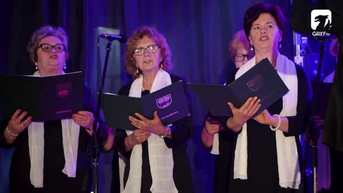 Koncert Świąteczny w Barwicach – chór Chwytaj Dzień