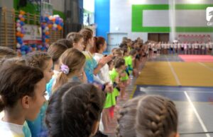 Mikołajkowe zawody w akrobatyce sportowej