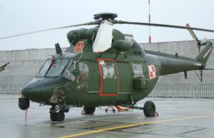 Wojskowe śmigłowce nad Bornem Sulinowem