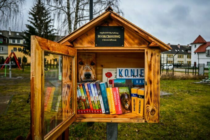 Kolejna budka z książkami w Bornem Sulinowie