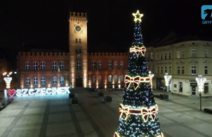 Szturm na miejską choinkę