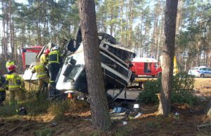 Dachowanie ciężarówki na DK20