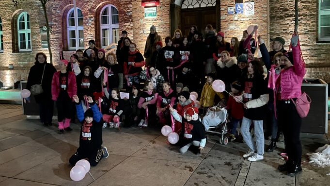 Taneczny protest przeciwko przemocy