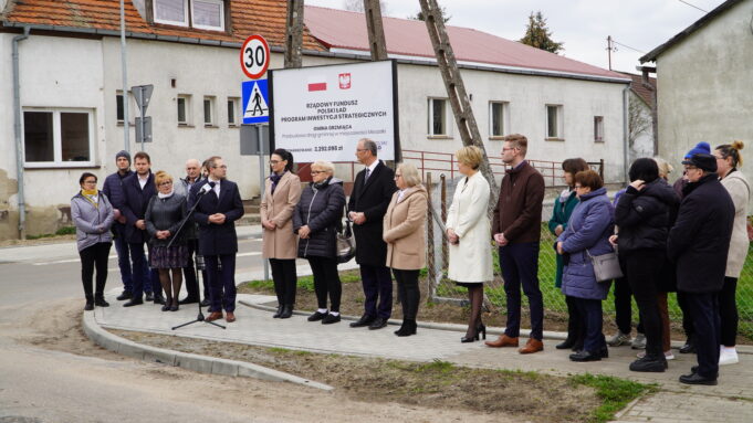 Droga w Mieszałkach oficjalnie oddana do użytku