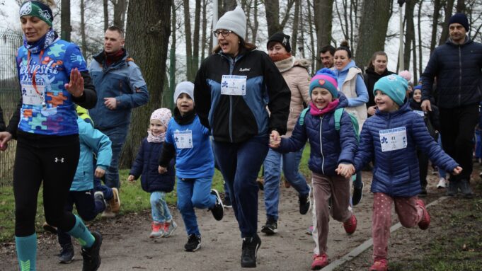 Niebieska kolumna ponownie pobiegła na Ślusarnię