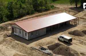 Budynek inwentarski przy Rolniczaku