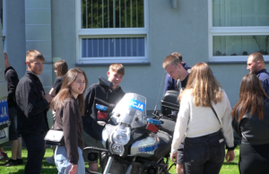 Szczecinecka Policja otworzyła się przed młodzieżą