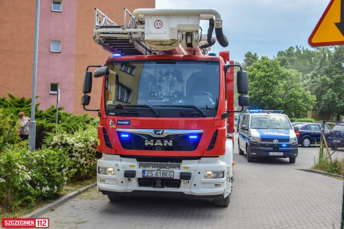 Płonące mieszkanie na Koszalińskiej w Szczecinku