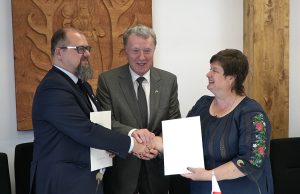 Biały Bór i Biała Krynica oficjalnie partnerami