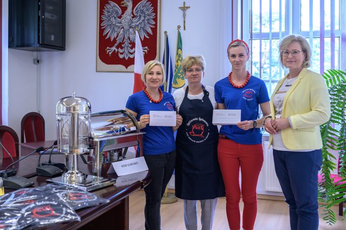 Nowy sprzęt przekazany borneńskim KGW