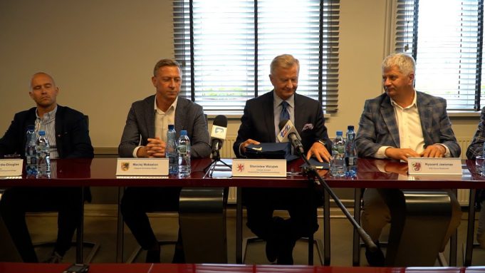 Marszałkowskie wsparcie na infrastrukturę sportową i strażacką