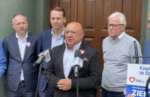 P. Zientarski, R. Sikorski i T. Zwiefka w Szczecinku