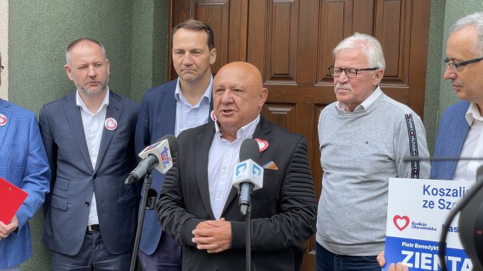 P. Zientarski, R. Sikorski i T. Zwiefka w Szczecinku