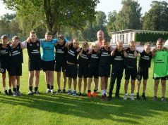 Piłkarze AP Szczecinek z nowymi koszulkami