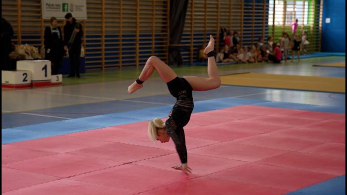 Grand prix w akrobatyce i fitness sportowym
