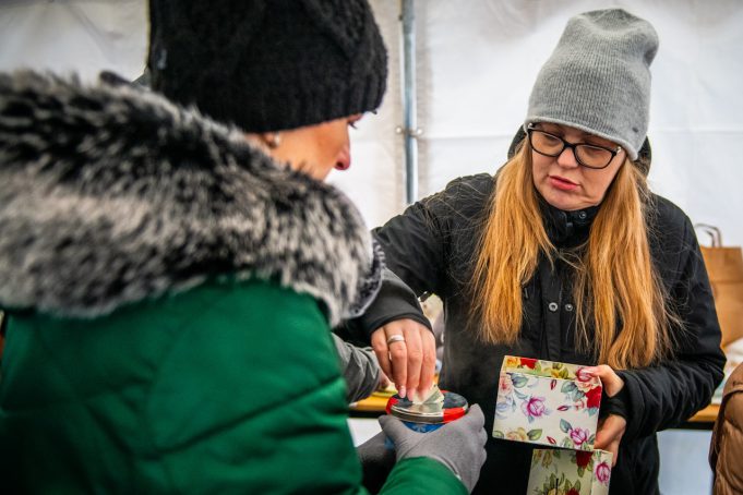 Prawie 8,5 tys. zł dla Helenki i Oliwii